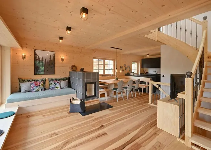 Oma Ludwin 2 Comfortable